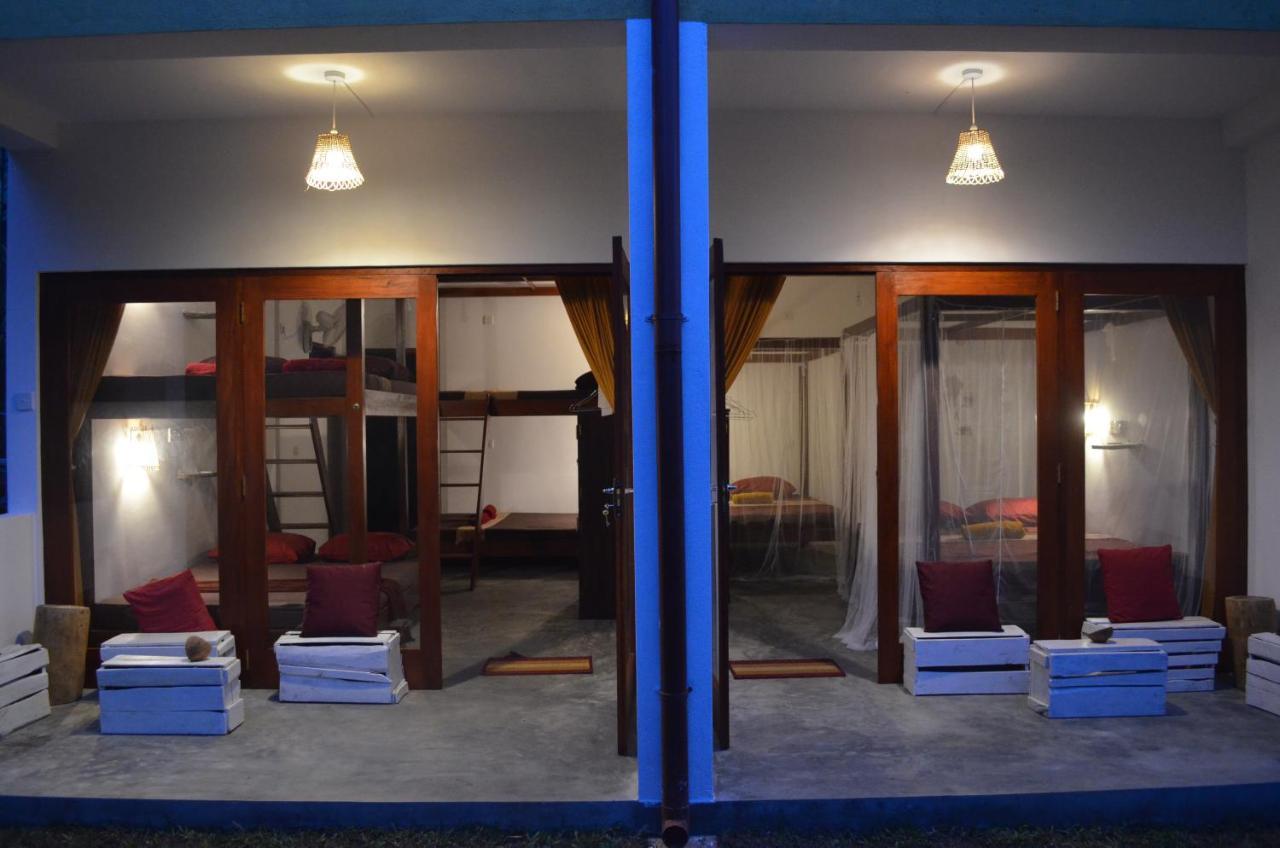 Chez Podi Surf Stay Mirissa Εξωτερικό φωτογραφία
