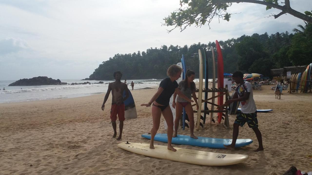Chez Podi Surf Stay Mirissa Εξωτερικό φωτογραφία