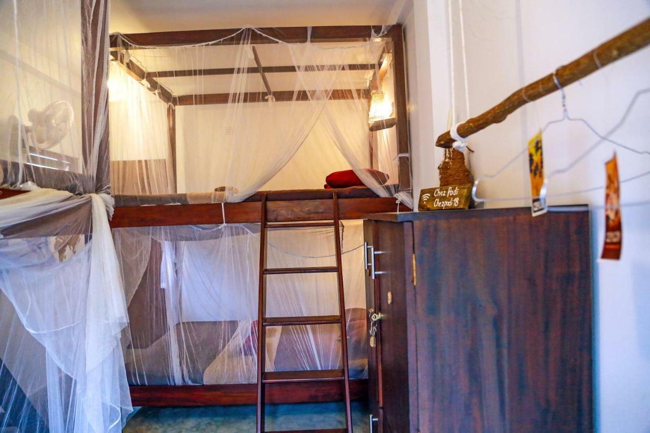 Chez Podi Surf Stay Mirissa Εξωτερικό φωτογραφία