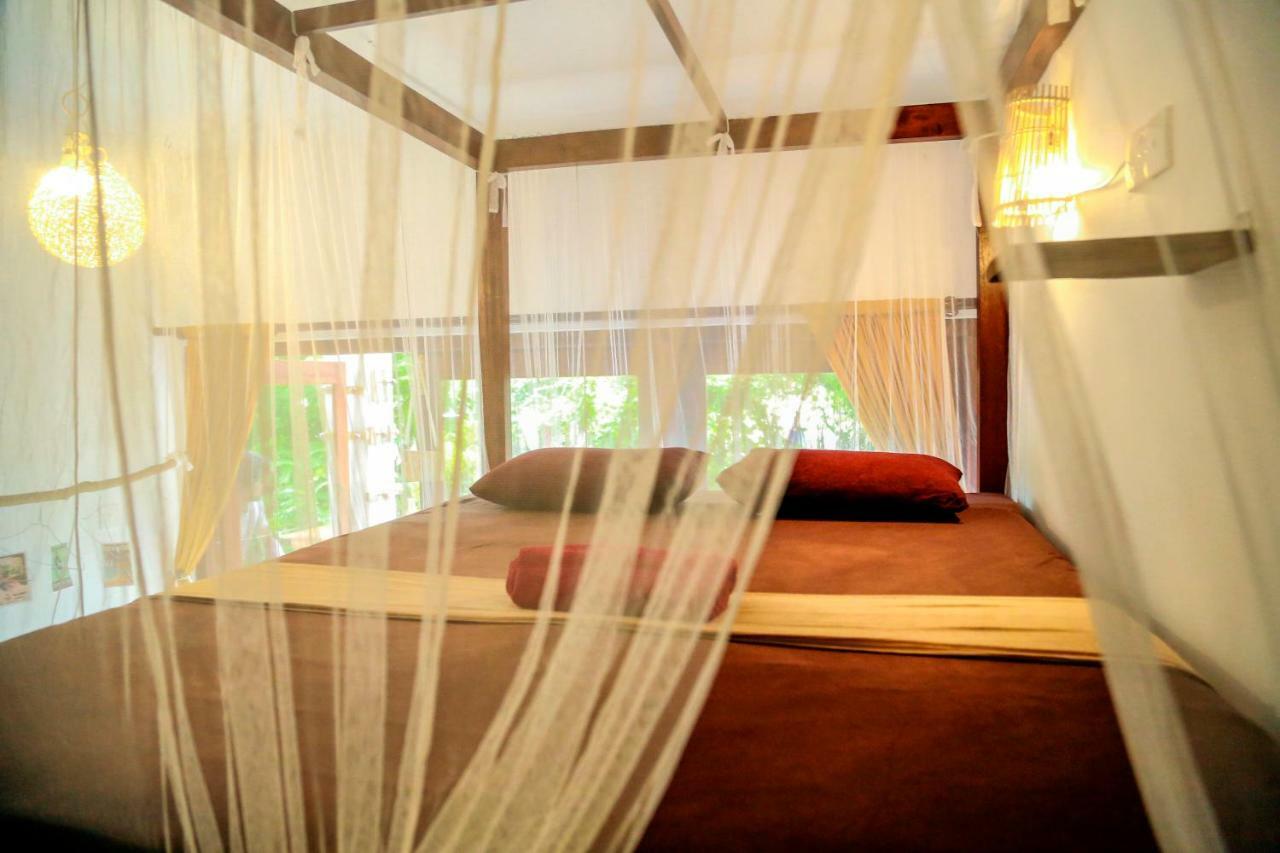 Chez Podi Surf Stay Mirissa Εξωτερικό φωτογραφία