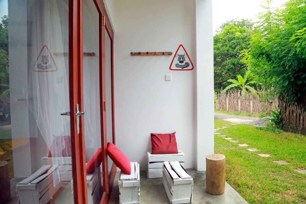 Chez Podi Surf Stay Mirissa Εξωτερικό φωτογραφία
